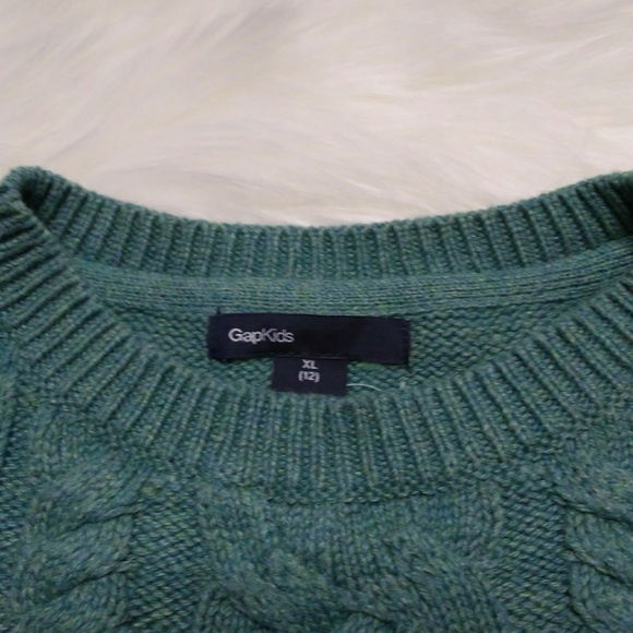 ⭐️2/$18 Gap Kids | Like New Sweater | Crewneck Style - Picture 2 of 3